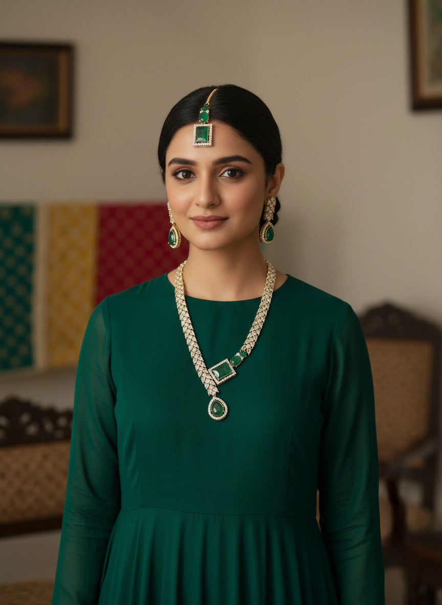 Majestic Emerald Green Necklace